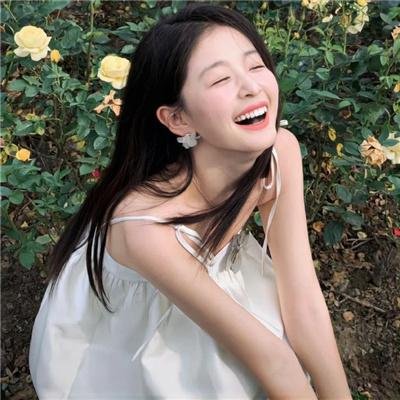 春泥溅花红